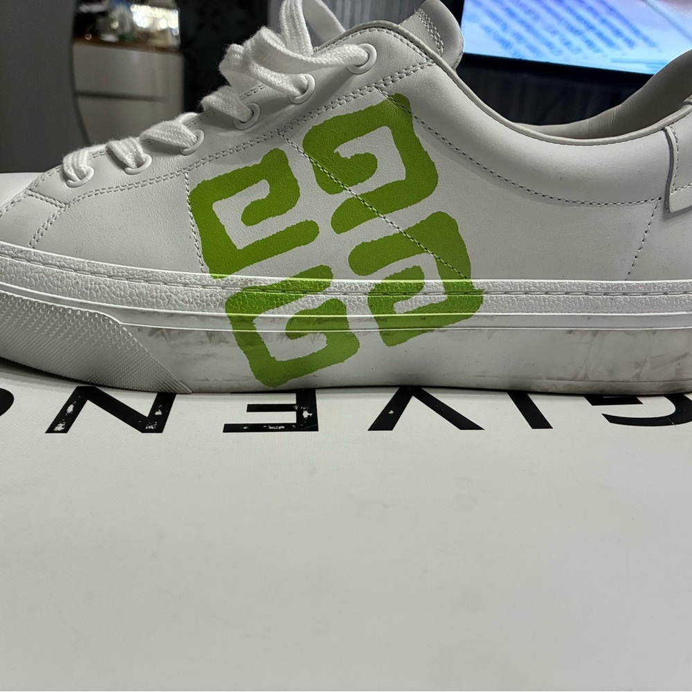 Men’s Givenchy White and Green Logo Sneakers